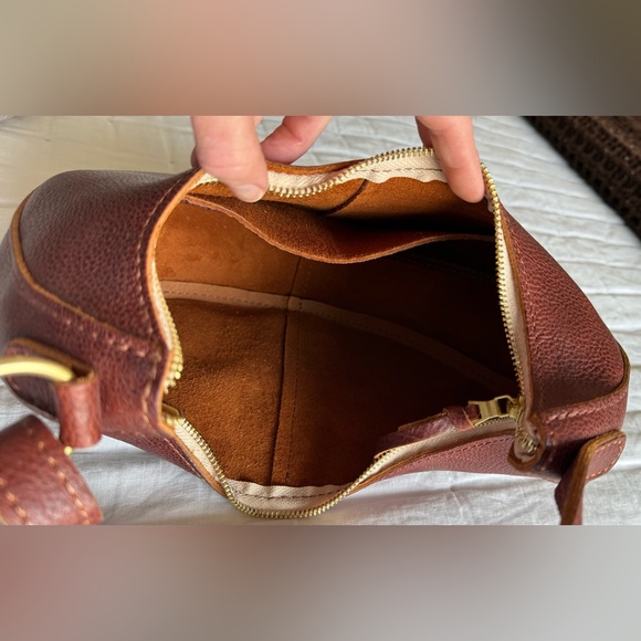 Portland Leather Goods Classic Nora Shoulder Bag - Nutmeg - Picture 5 of 5